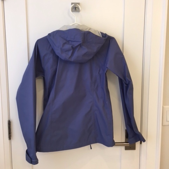 North Face Rain / Shell Jacket - Picture 2 of 3